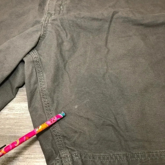 Carhartt B147 - Loose Fit Canvas Utility Work Short - 10 Inch Size 46 - Picture 6 of 9